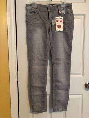 1st Kiss Women's Gray Skinny Jeans with Sequin Accent